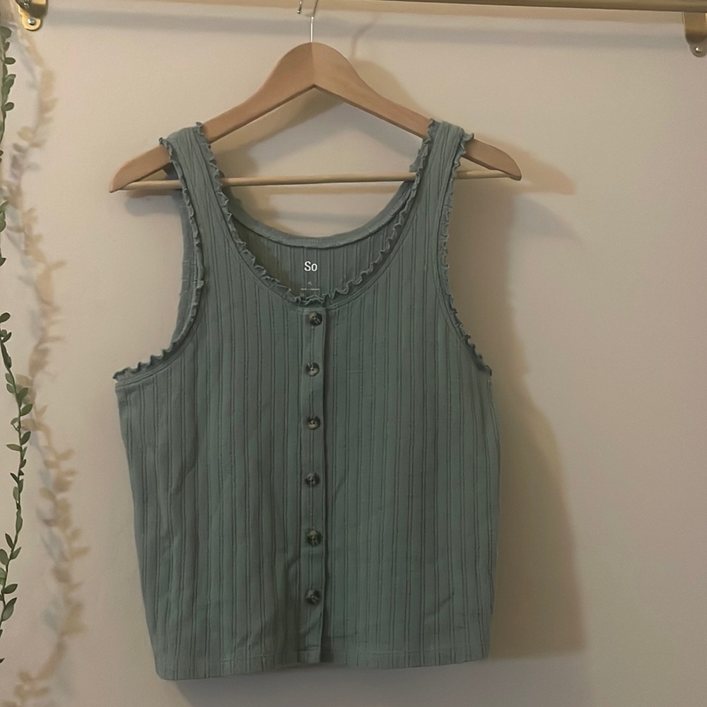 So, size XL, green top